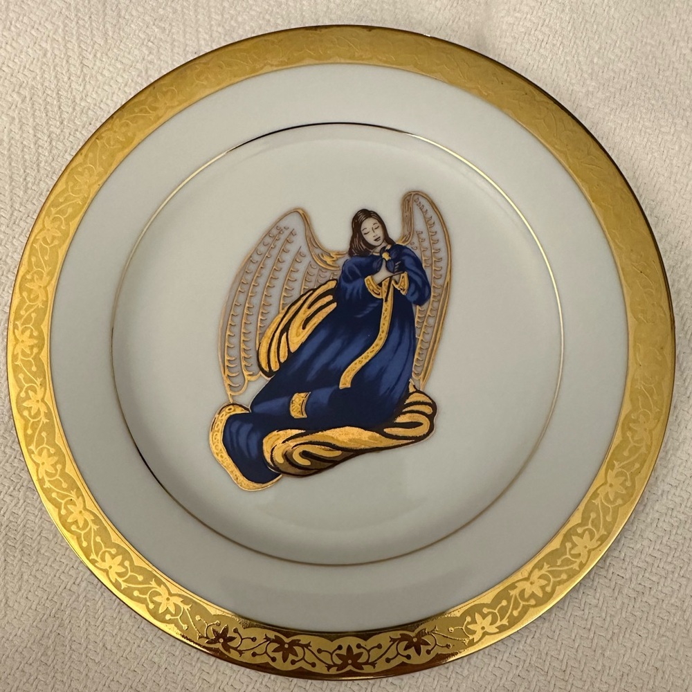 Celebrity by Muirfield Gold Rim Angel Salad Plate -Blue Angel
